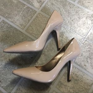 Nude BCBGeneration pumps